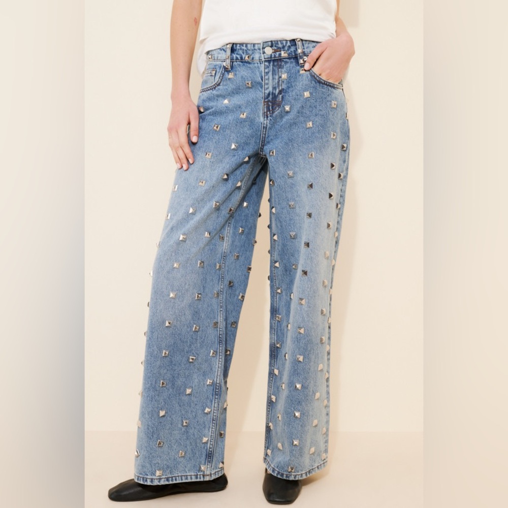 Ragged Priest Mid Rise Cutter Jeans w/all over stud embellishments NWT Size 28